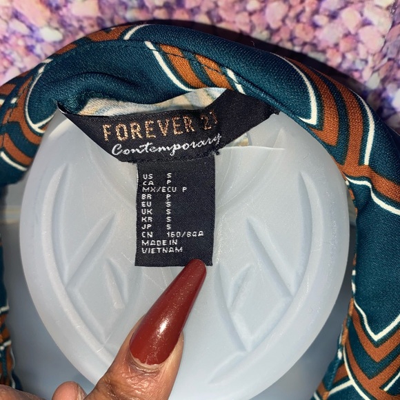 Forest Green and Brown Forever21 cropped Blouse! - Picture 6 of 6